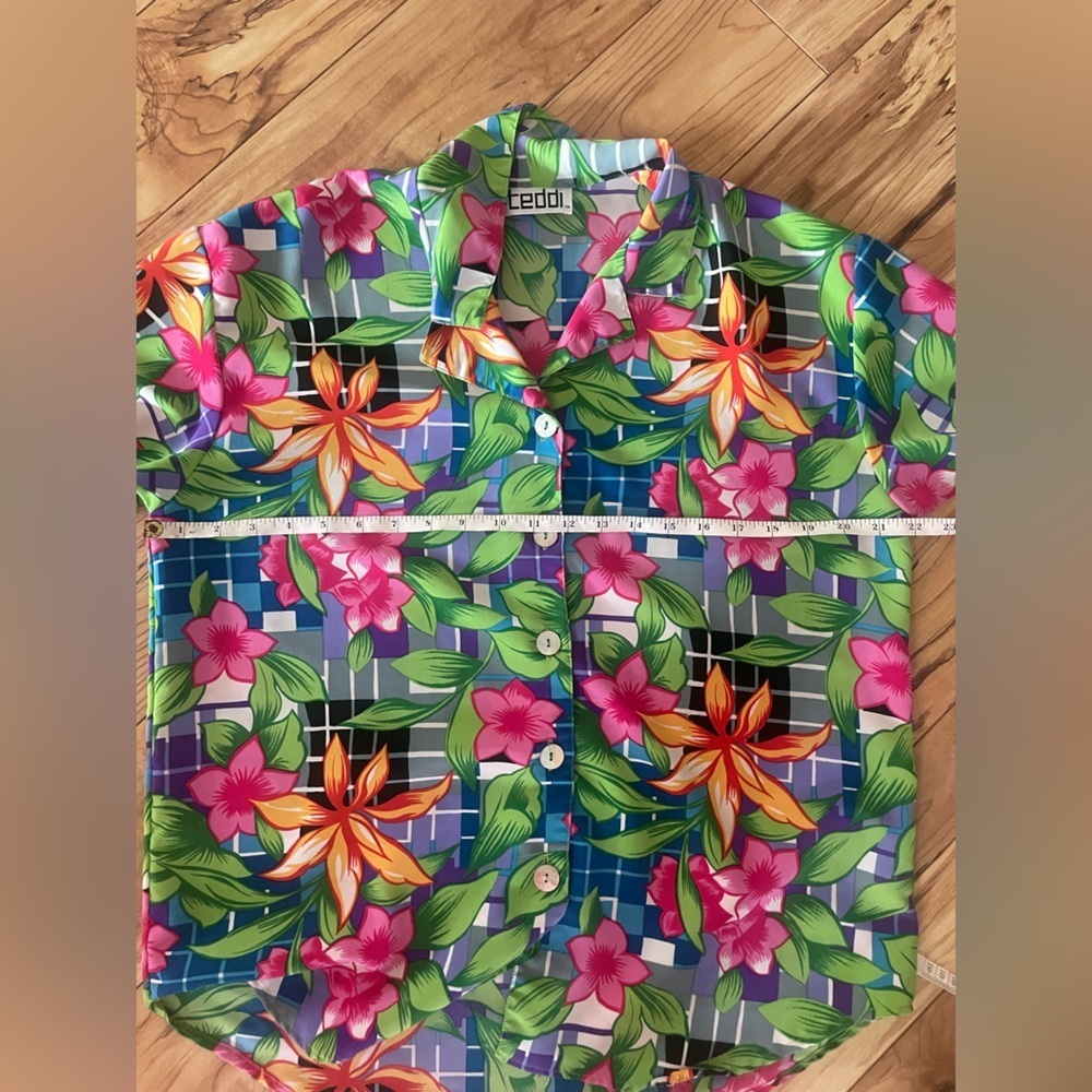 Vintage Teddi hawaiian button down womens M or mens XS shirt floral aloha - Picture 11 of 12